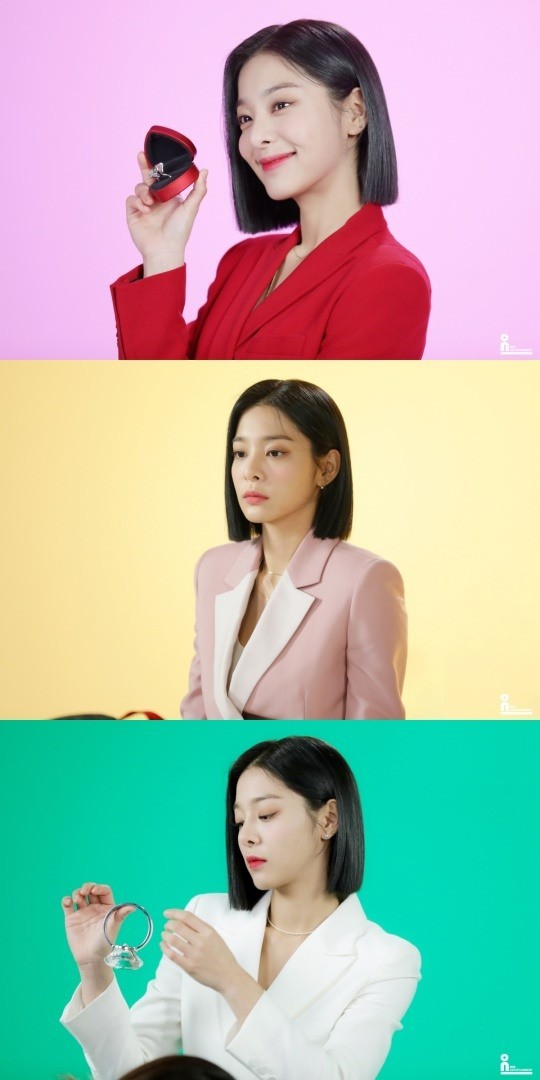 OUI_ent's tweet photo. [NEWS] ˙사내맞선˙ 설인아, 포스터 촬영 현장 공개..칼단발로 고급스러워

https://t.co/Z11pr1eFgZ

#설인아 #SEORINA #OUIentertainment #사내맞선 https://t.co/z4GiH5xPtW