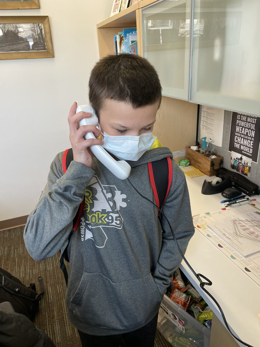 PrincipalHutton's tweet image. What a way to end my Monday! We called families to celebrate the good! #Positivereferrals #CelebrateMonday