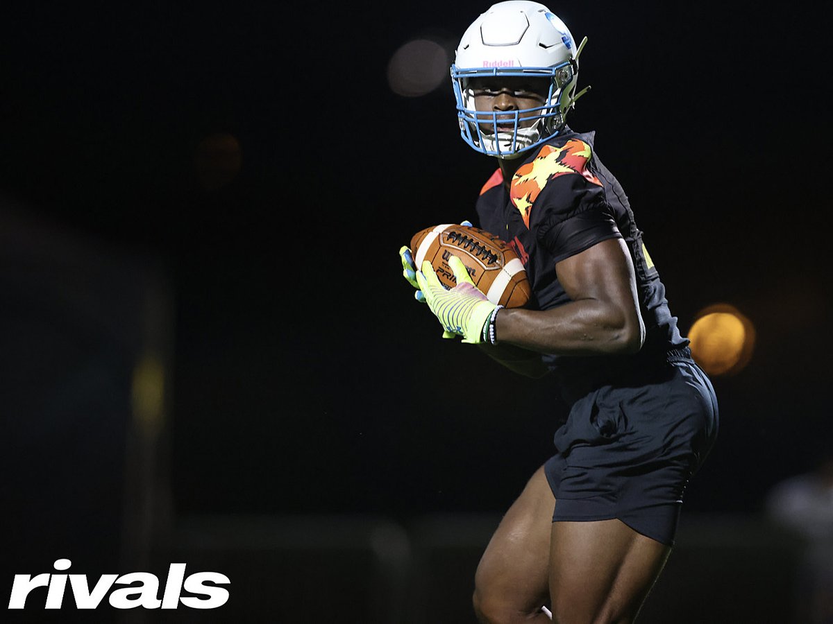 #Clemson 4-star true freshman wide receiver Adam Randall of Myrtle Beach already passes the eye test. 

clemson.rivals.com/sign_up