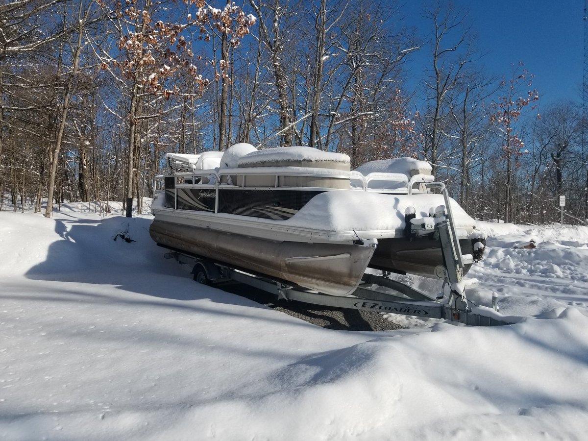 duanepitchforth's tweet photo. Seriously bud... you know you can buy a tarp for $40... https://t.co/nfkC9cA83b