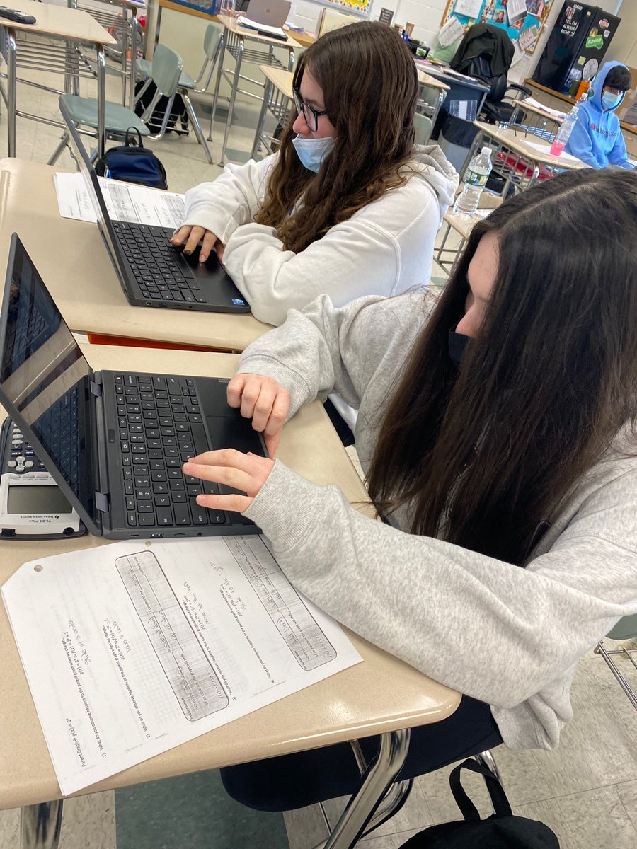 cusanoMATH's tweet photo. Using DESMOS to discover function transformations! Students evaluated the changes between parent functions and various transformations and created general rules for each one! @lvcsd @ajdavidsonsr @PatDiClemente @Desmos  #iteachmath #cusanoMATH  #Algebra https://t.co/h75ZftuAVs
