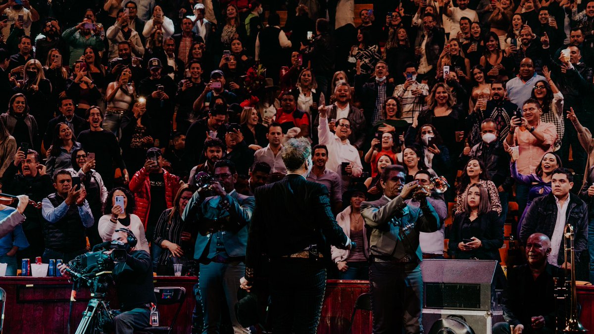 Alejandro Fernández tweet media