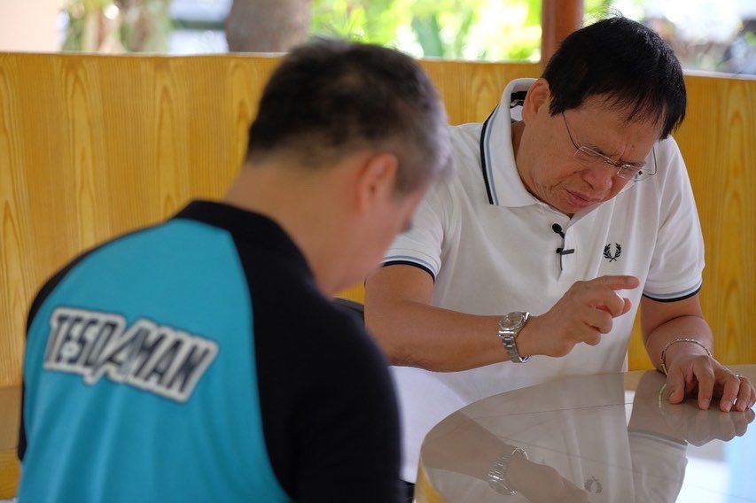 senatorjoelv's tweet photo. Mapalad po ako hindi lang dahil tatay ko si Bro. Eddie kundi dahil siya ang nagturo sa akin na palaging bigyang-lugod ang Diyos. Hinding-hindi ko dudungisan ang pangalan ng ating Panginoog Diyos 🙏 #JesusIsLord #UnangArawNgKampanya #TaraTrabahoTayo #61TESDAMAN
Joel Villanueva https://t.co/6kqPIxFTFn