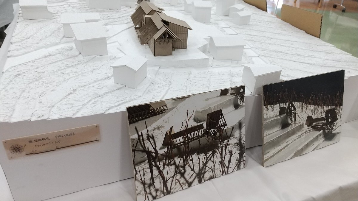 archi_peace's tweet photo. この動画の一番下の棚で作っていた、後輩くんの建築模型が完成していました！
初めての利用とは思えないクォリティです。ヤニの黒い部分と茶色のボール紙がいい感じにマッチしているし、細かい柱梁もばっちり表現されている。お手伝いできて感動です。
#レーザーカッター 
#FABOOLLaser
#SmartDIY https://t.co/mLcU8DVs6E