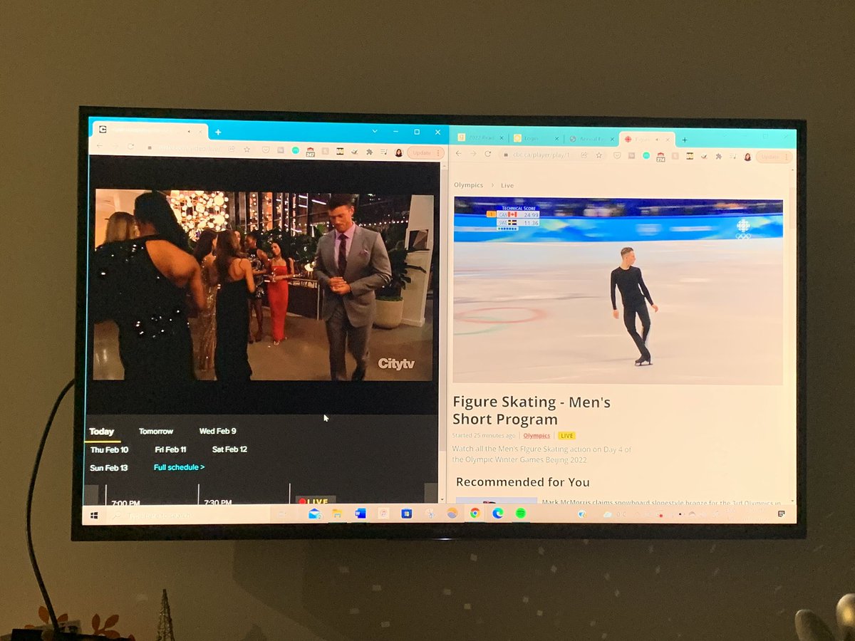 soniapGL's tweet photo. My two personal interests battling it out this Monday night https://t.co/1W0wdw47Gq