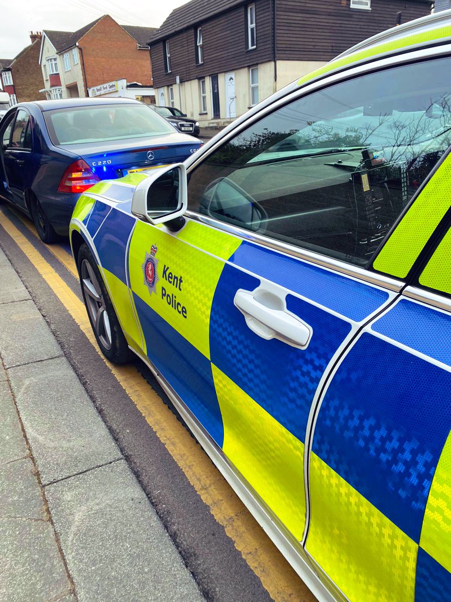 KentPoliceRoads's tweet photo. Vehicle stopped by #RPU4 in #Medway using @OpTutelage, vehicle showing #NoInsurance since October 2021, 5 seater car actually contained 7 occupants, car #Seized &amp; driver given a #TOR for a number of offences ^TS https://t.co/id3yk0Has3