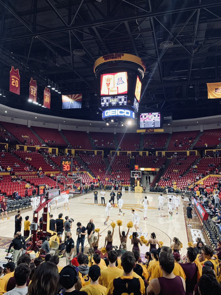 avapatton8's tweet photo. After the Sun Devil’s pulled off an impressive upset against UCLA in triple overtime, they are facing a huge rivalry against the #4 Arizona Wildcats in Tempe at 7:00 p.m. Tip off is in 20 minutes so stay tuned! #ForksUp #JMC305 https://t.co/OomGw4ehFa