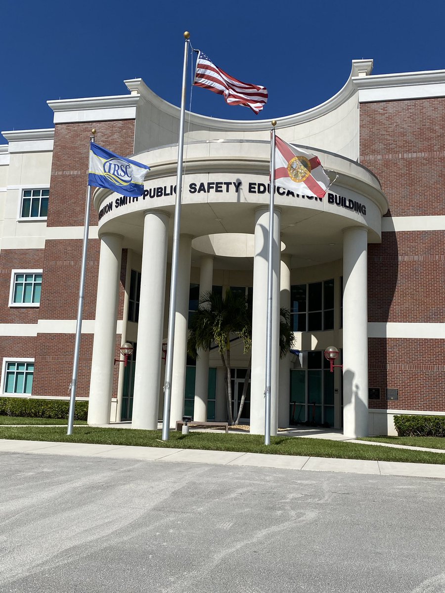 PIOMarkBrady's tweet photo. This week @FEMA_EMI Advanced #PIO L0388 in #FortPierceFL with Program Manager at the awesome Public Safety Training Facility. Day 1 of 5 with great group of #PIO students and fellow instructors including a couple guest instructors as well!!! @FloridaPIOs @flepioa @nioa @NAGC https://t.co/0YNvc1ZR1L
