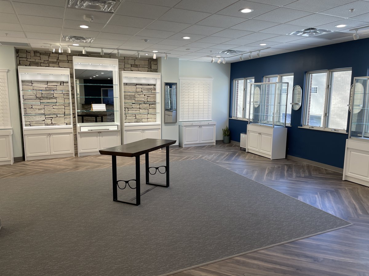 madeiraoptical's tweet photo. Our optical will likely open on Saturday at the new location🤞 https://t.co/lz6OfTsDMm