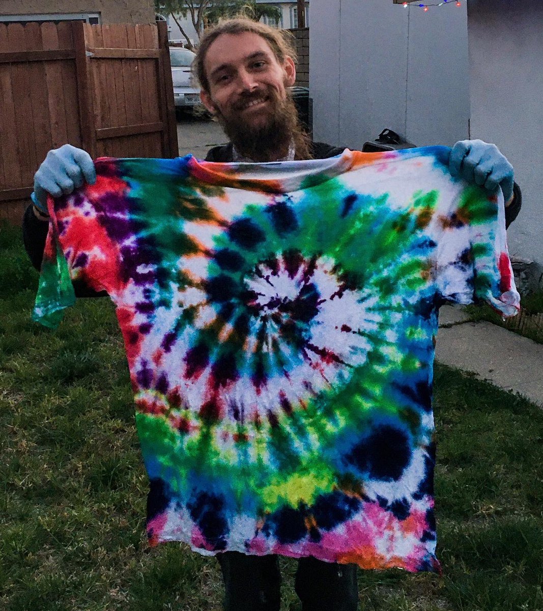 ECTieDye's tweet photo. Our first 2 shirts are done!
❤️🤟🏻✌🏻☮️
.
.
.
.
#electricchampagne #electricchampagneclothing #electricchampagnetiedye #tiedye #psychedelic #psychedelicart #fashion #tiedyefashion #psychedelicfashion #psychedelicfashionisourpassion #bestfriends4life https://t.co/iY33SHdsQf