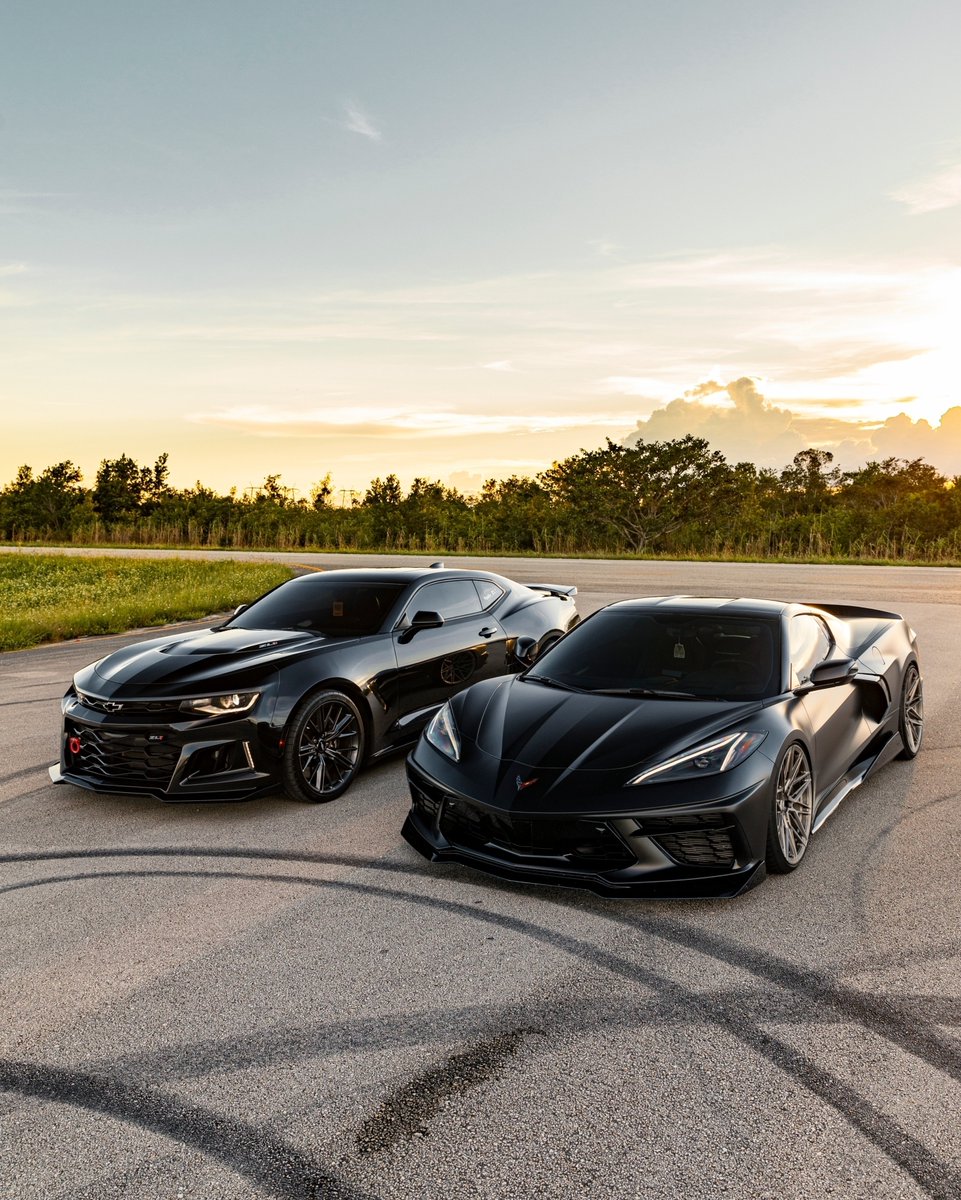 Left or Right? #Camaro #C8
📸: @kfletchphotography/IG