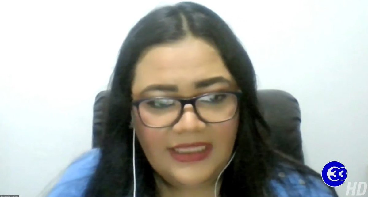 8enpunto's tweet photo. #AgenteDigital | “A esta figura (agente digital) no existe un control jurisdiccional para ella y no existe un ente que controle que su utilización sea efectiva para la investigación criminal”. @Marcela_Galeas, abogada penalista y docente universitaria. https://t.co/DM4QnC2c3z