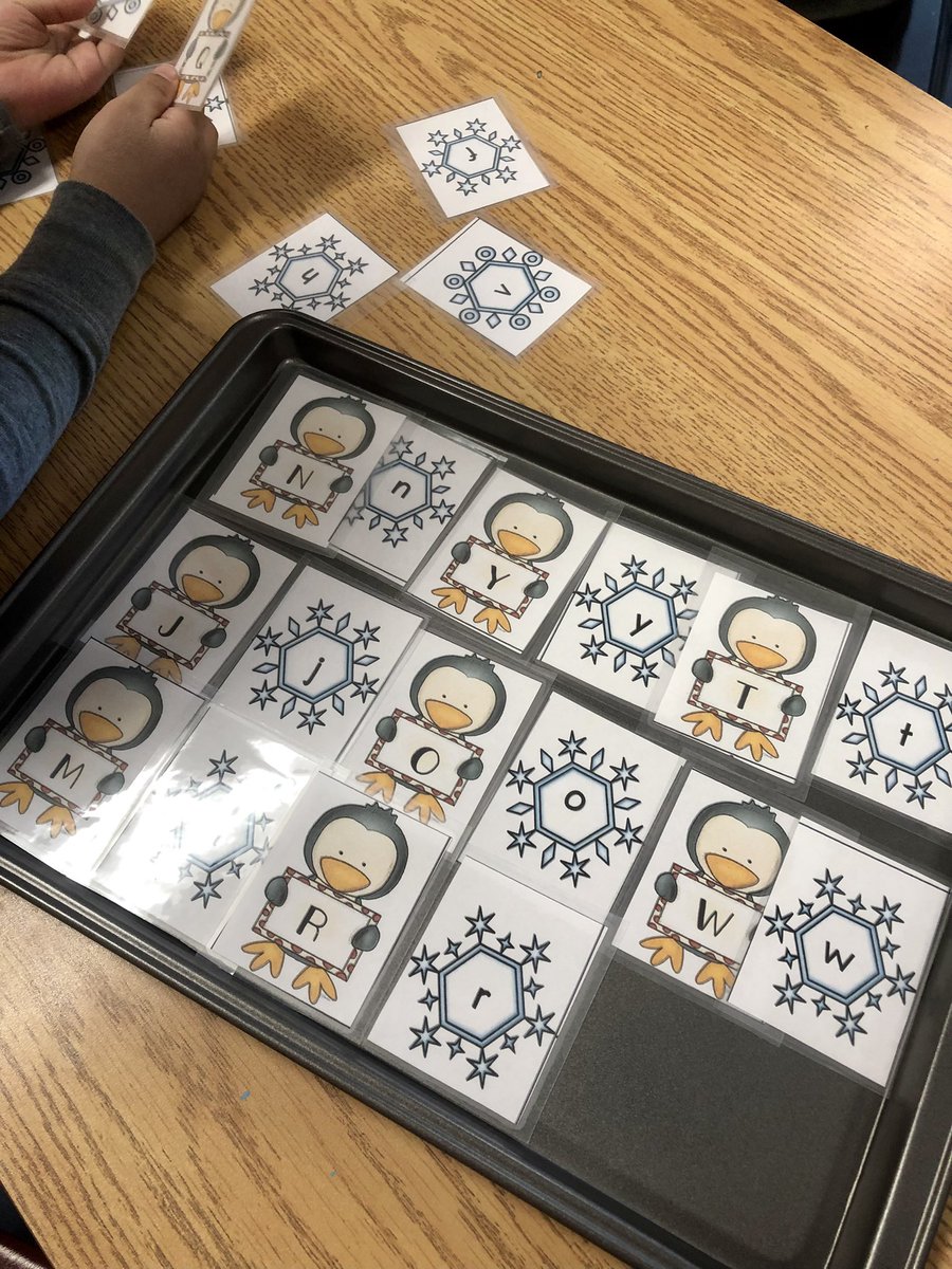 SSydoryshyn's tweet photo. We can identify and match upper and lower case letters ❄️🐧 @ValentineDPCDSB @dp_EarlyYears @DpLiteracy #OntEd #Kindergarten #LiteracyLearning #WinterInquiry https://t.co/nmZk2yc5e9