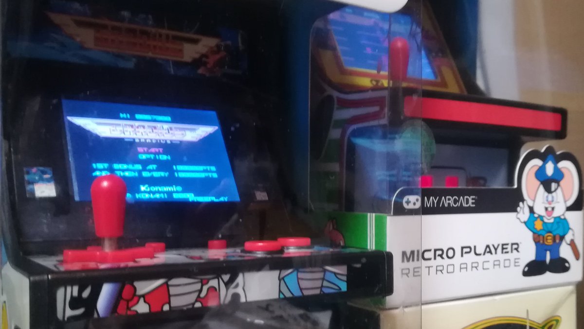 sofia809p's tweet image. マイアーケードのディグダグ
ヘビーバレルに入ってた（爆）のと
マッピー（ジャンパーで切替可能版）
でタイトル画面が違う

ヘビーバレル、ゲームが切り替えられるかは未確認
#マイアーケード
YouTubeにジャンパー切替でゲームが増やせる動画は
山のようにあるのに
ロム入替動画がない。何故だぁ