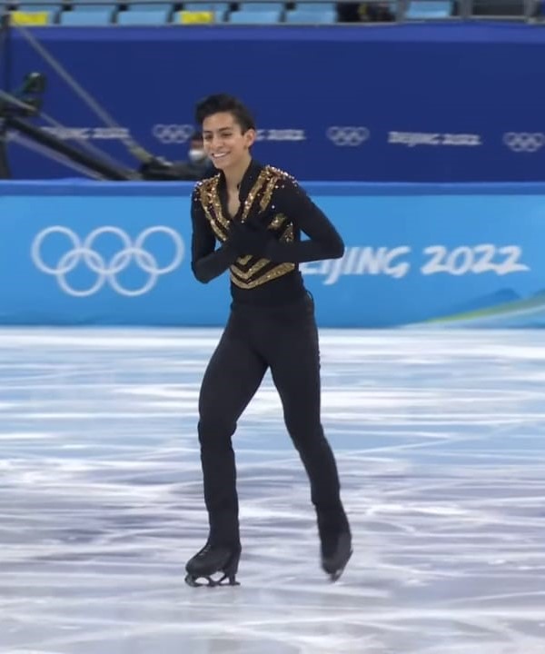 AgsSport's tweet photo. El mexicano Donovan Carrillo hizo história en su debut en los Juegos Olímpicos de Beijing 2022 con 79.69 puntos 

El jalisciense avanzó al programa libre que se tendrá est miércoles a partir de las 20:30 horas.

Fotos: Screnshot trasmisión: Marca Claro https://t.co/QfK99FhtdR