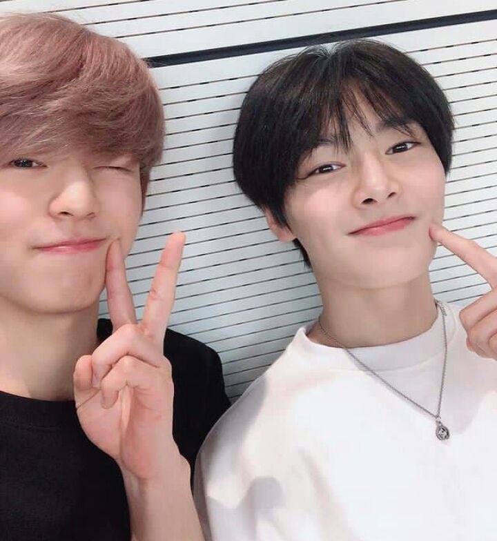 daengthinker's tweet photo. Happy jeongin day❤️❤️ https://t.co/oUe7gCLPQC