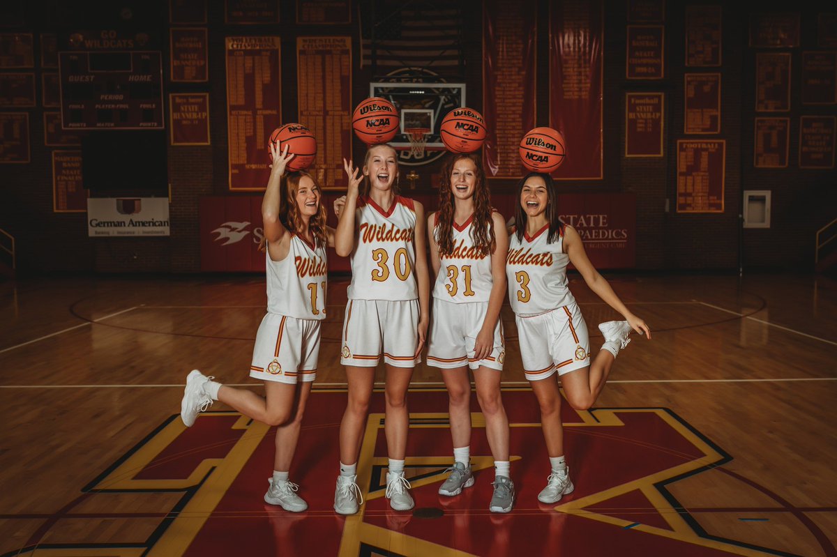 Not the way we wanted to end the season but extremely proud of our girls! 

Thank you seniors for everything you’ve done for this program! Good luck in the next chapter 🤍