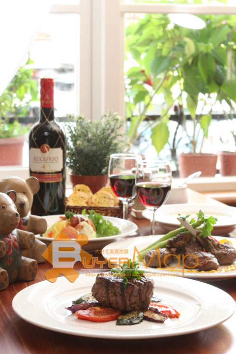 BuyerMap's tweet image. 原價69折／2022台北最超值情人節大餐／預約時間僅剩最後3天、儘速把握
buyermap.pixnet.net/blog/post/3613…