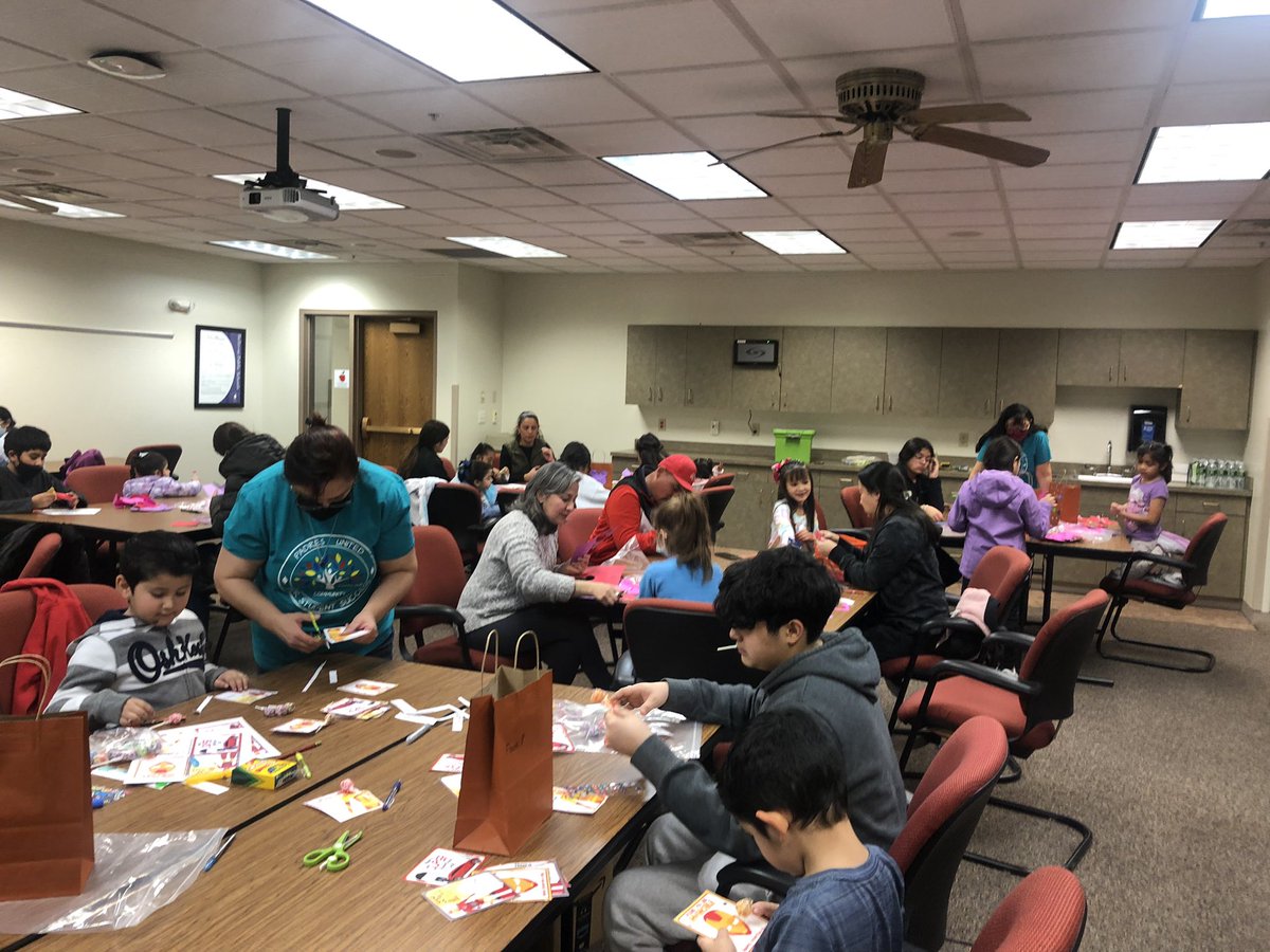 SueFjelstad's tweet photo. Great family engagement night with our PADRES group in Nebraska @NCFL. Students and parents making valentines to share with classmates! All students left with 24 valentines and a free book to read at home. #involvedparents #familyfun https://t.co/UDhGO96Zas