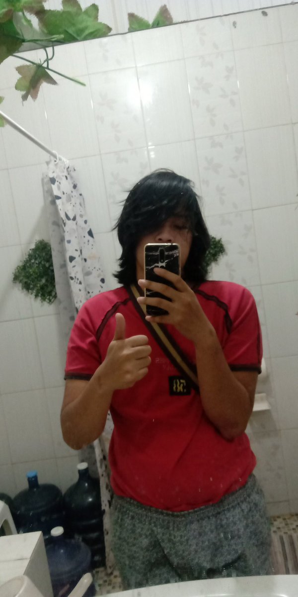 ayveenn's tweet photo. @yaudahiyaah @azwikyman P nyalon https://t.co/zFGzJ88hRb