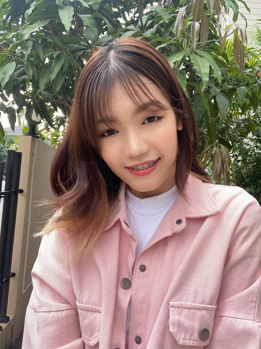 ssxndii_39's tweet image. สาวหวัน เซลาฟี่ *찰칵* 📸
วันนี้เจอกันที่มิโค่วนะเคิ้บ 3 ตุ้มม~
#sandybbear #แคปหมีง่วง