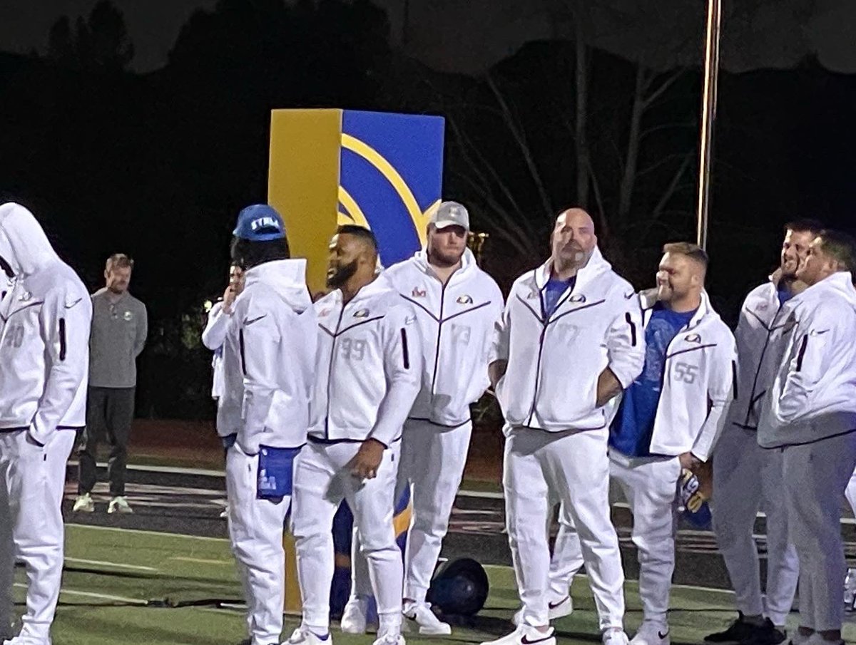 roblespan's tweet photo. #LARams #SuperBowl OpeningNight #FanRally #RamsRally #RamsSuperBowlRally https://t.co/OpQtehYGvo