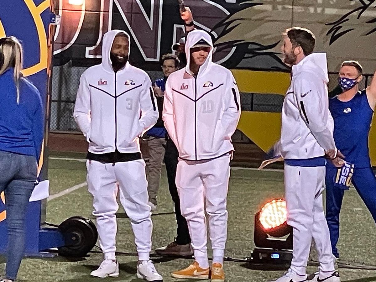 roblespan's tweet photo. #LARams #SuperBowl OpeningNight #FanRally #RamsRally #RamsSuperBowlRally https://t.co/OpQtehYGvo