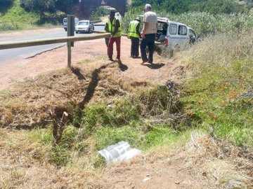 _ArriveAlive's tweet photo. Imperial partners with Trails South Africa to develop and connect communities safely in the Western Cape https://t.co/LZGLDJ4629 #ArriveAlive #TrailsSA @Imperial_Logist @WCGovSafelyHome https://t.co/Y8OBaDiIHX