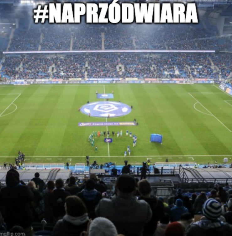 AliExpressRP's tweet photo. Oglądacie mecz LechPoznań? Koniecznie kibicujcie naszym niebiesko-białym! Oznaczajcie #NaprzódWiara, jesteśmy razem!
#AliExpressPL #LechPoznań https://t.co/Vn2g4kK7EN