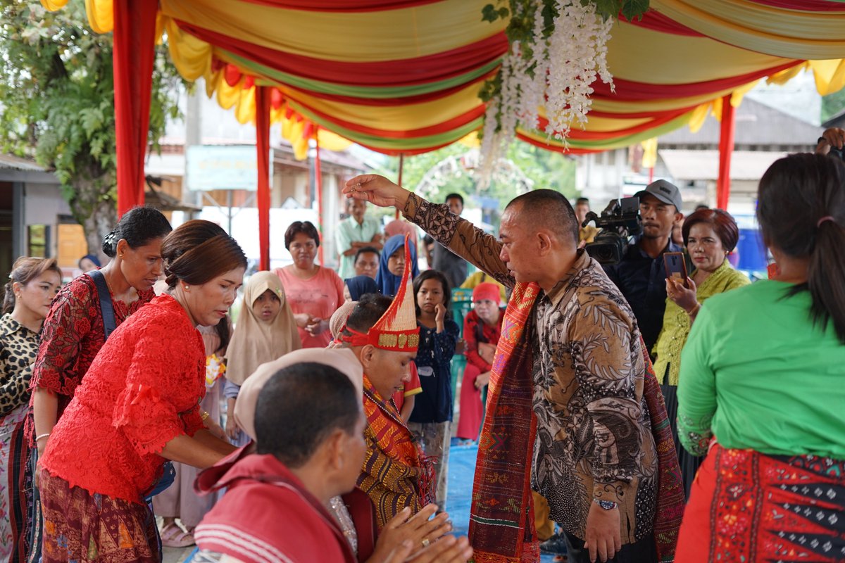 sari simorangkir adiknya sari simorangkir adiknya