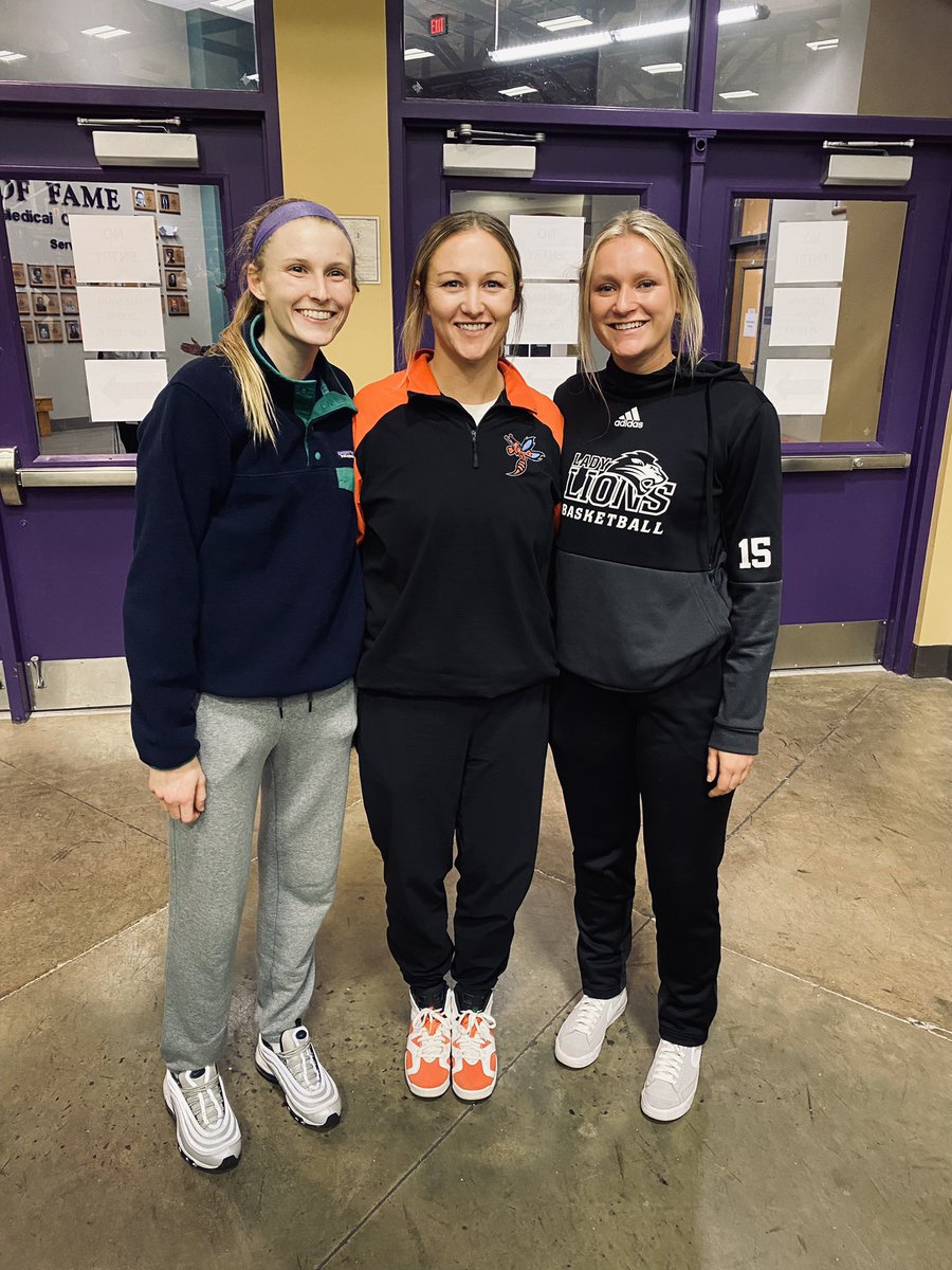 Enjoyed getting to see these two. All of us at different schools now but still the same love and appreciation. Two of <a href="/DCCOUGARS/">Dickson County High School Athletics</a> best!!@roberts_ryann12 <a href="/PurvineRaegan/">Rae</a> couldn’t be prouder of the women y’all have become.