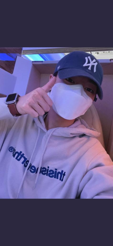 Stay53102618's tweet photo. Corazón! Creo que eres excelente persona,y un gran artista,nunca estés triste por que crees que no fue suficiente,tu siempre haces tu mejor esfuerzo y siempre es más que suficiente,te amoo
ExtraordINary DAY 
#이엔이_미소가_세상을_밝힌날
#MelodicVoiceINDay
#HappyINDay
@Stray_Kids https://t.co/8whTKiLXVs