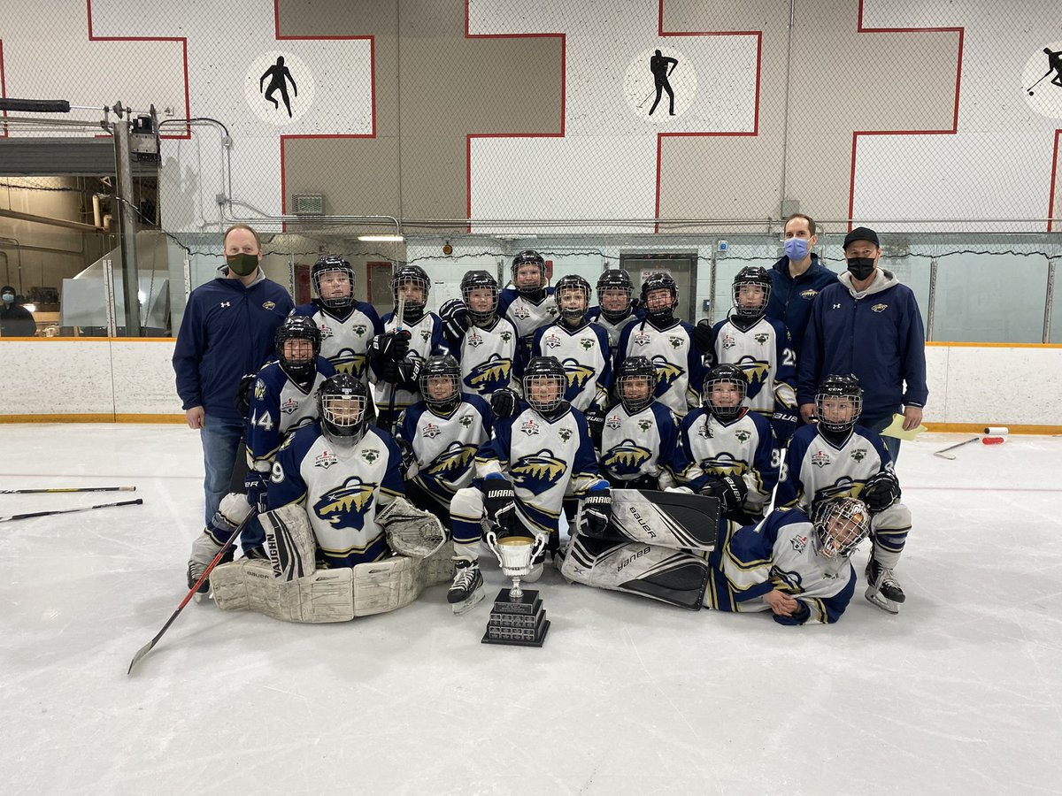 SaskatoonMHA's tweet image. Congratulations to the Wild Mustangs on winning SMHA U13B Provincial Playoffs tonight! The Mustangs overcame the Flyer Venom to earn the right to represent SMHA and Saskatoon on @hockeysask Provincials! Excellent job by both teams!