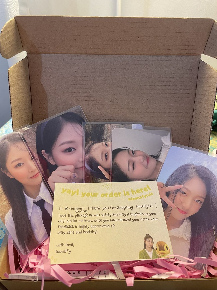 celestialaeong's tweet photo. hyunjin came home ! thank u so much the items arrived safely and i loved the freebie <3 plus it was rlly easy to transact with @loonafy :) sana masarap ulam mo palagi #loonafynds https://t.co/7Vu5i22f4E