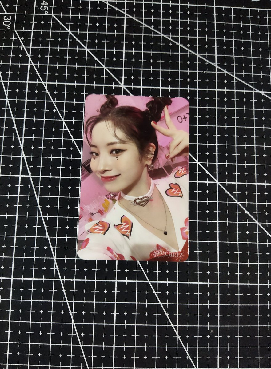 syecartz's tweet photo. 💌 . . . #syecartzmails ♡
from : @afhanariana
⤿ aaaa crying bcs my prio finally came home 😭 thank u sm for trading with me ! dahyun arrived safely ^^ https://t.co/PktZDB7DLT