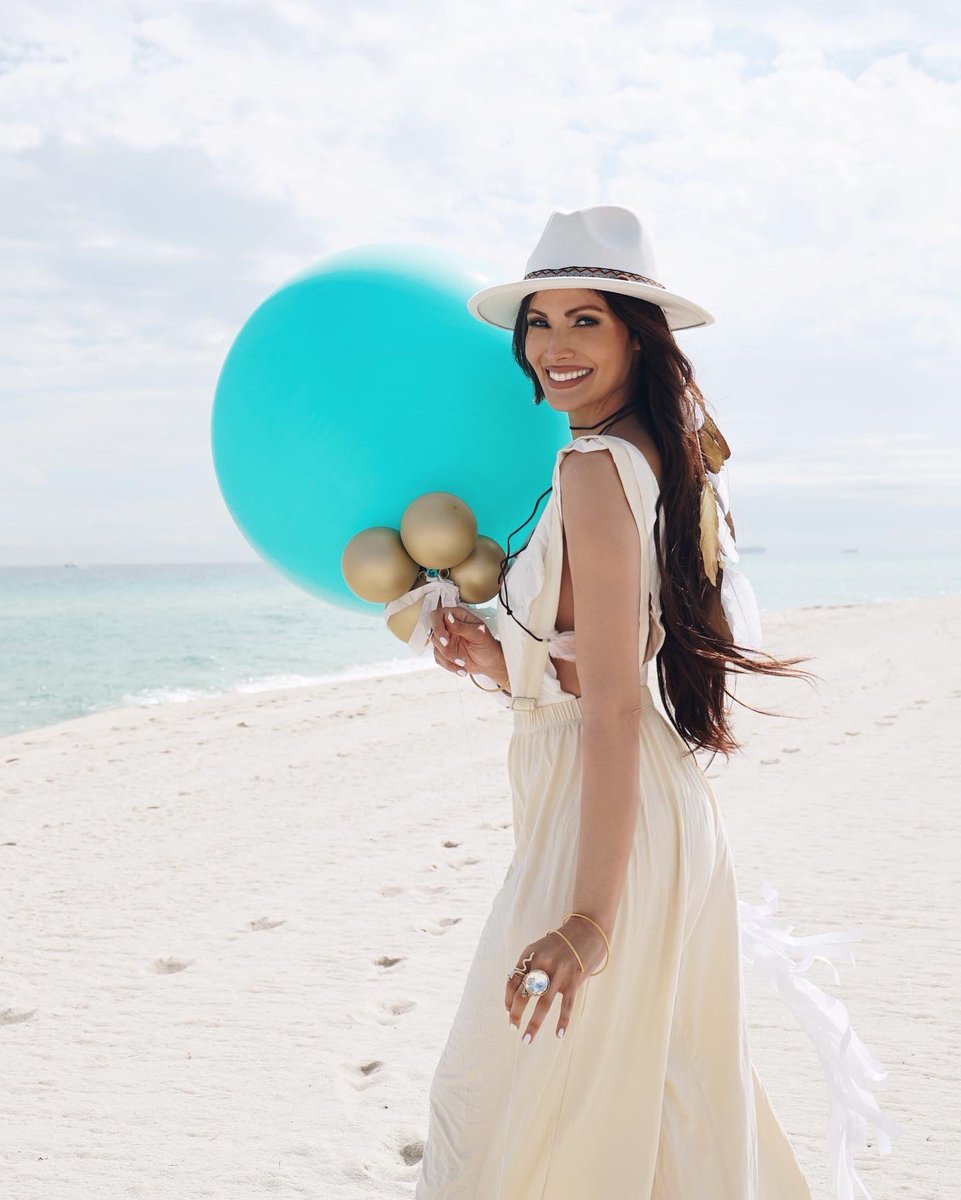 🥳 Agradecida 🥳