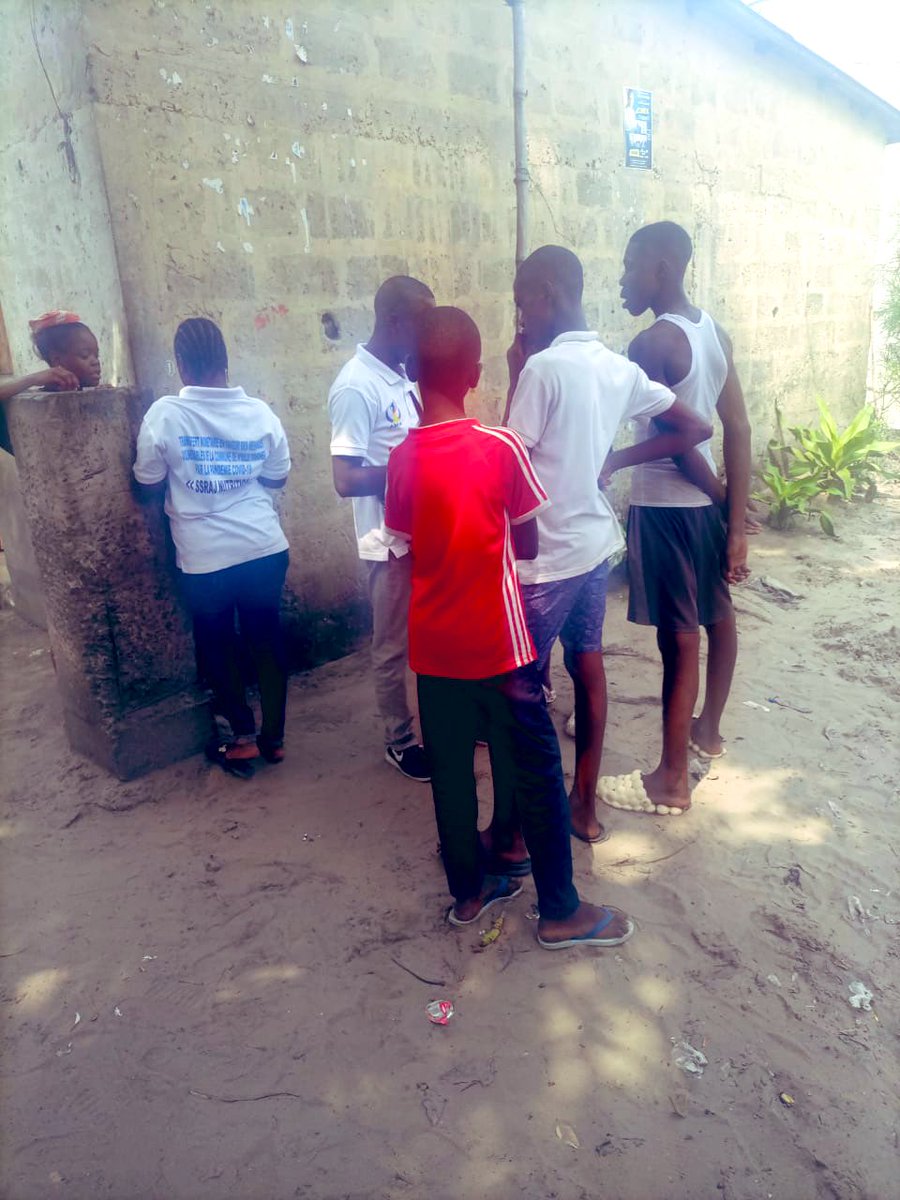 afiamama's tweet image. #Contribuer à l’accès à l’information de qualité sur la santé des adolescents&amp;amp;jeunes et la nutrition les pairs éducateurs ont réalisé une sensibilisation porte à porte qui a débuté ce lundi 07 février 2022 à dans la zone de santé #Nsele.
#SSRAJ_NUTRITION avec l’appui @UNICEFRDC