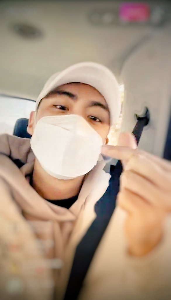 1794na's tweet photo. Day 1
8 February 2022 to 7 August 2023
545 Days until Inseong's return
#크나큰 #KNK  #이동원 #정인성  #김지훈  #JIHUN #DONGWON #INSEONG https://t.co/cqHb8sCtTw
