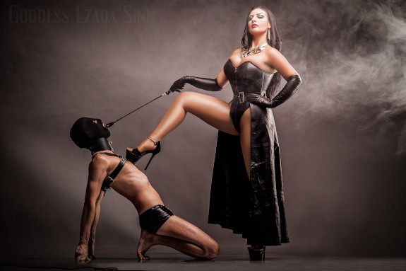 GoddessSinn tweet media