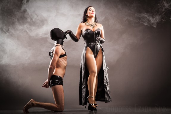 GoddessSinn tweet media