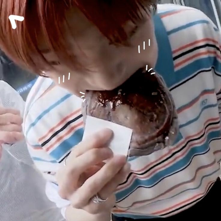 Stay53102618's tweet photo. Pan bebe, siempre serás nuestro bebé jaja, que este sea un día especial para ti, que sea lindo, divertido y come todo el pan que quieras, que tus cachetes se llenen amor, te amamos!��
ExtraordINary DAY 
#이엔이_미소가_세상을_밝힌날
#MelodicVoiceINDay
#HappyINDay
@Stray_Kids https://t.co/aa5EVBXW9s