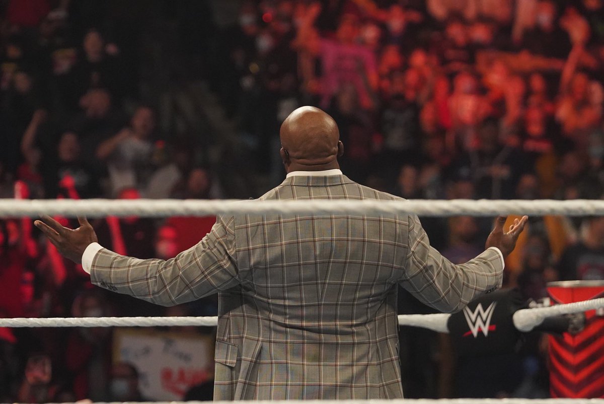 fightbobby's tweet photo. Denver, y’all were incredible tonight!! Thanks for the #AllMighty hometown welcome! #WWERaw https://t.co/z3Kxelz7io