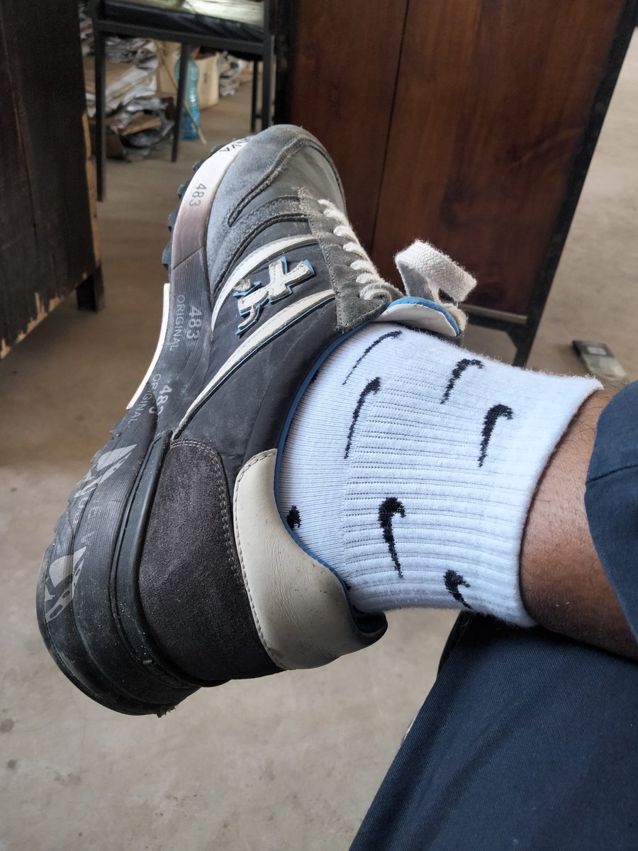bajabiri's tweet photo. Mbabe wa #TopeNaUtelezi.
#PremiataSneakers 👟
#Ubabe 295,000/= https://t.co/GA8qMFnEel