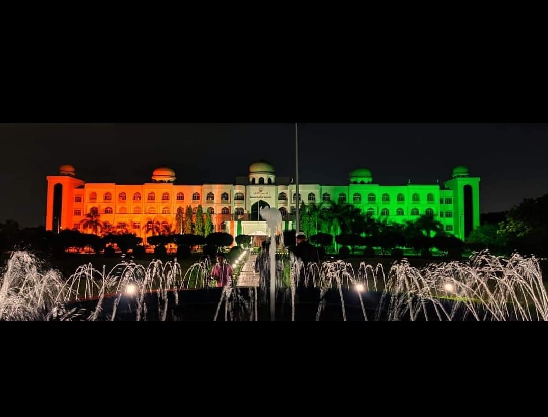 Noorulislam0's tweet photo. #ReOpenAMU
#ReOpenMANUU
We need access to Classrooms, Labs, Library and Teachers' Guidance
So please #ReOpenAllCampuses
@dpradhanbjp
#ReOpenJamia
#ReOpenAMU
#ReOpenCampuses https://t.co/S6RkLheoJ4