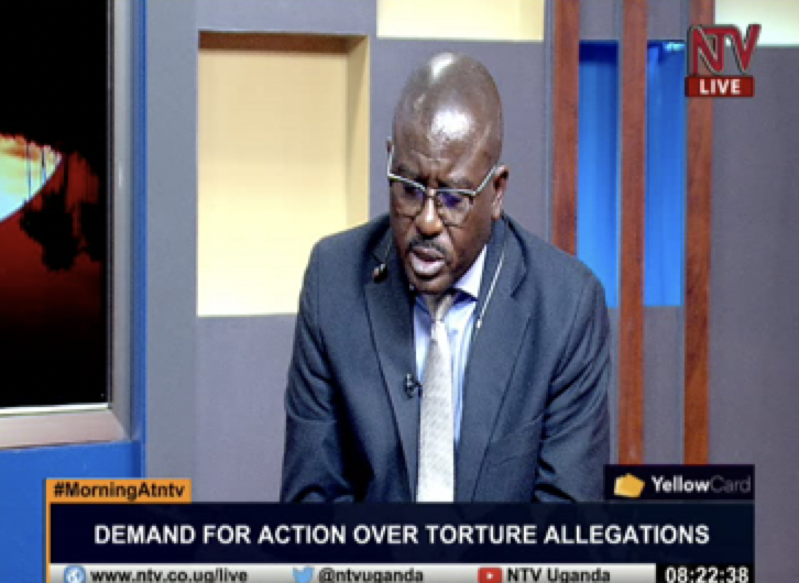 ntvuganda's tweet photo. Kakwenza allegedly committed an offence and he had to face the law. He is not above the law that must be understood. However, his treatment as a suspect ought to have been done in a manner that is prescribed by the law.-Oscar Kihika, Legal Director, NRM. #MorningAtNTV https://t.co/yWAK6vdnXv