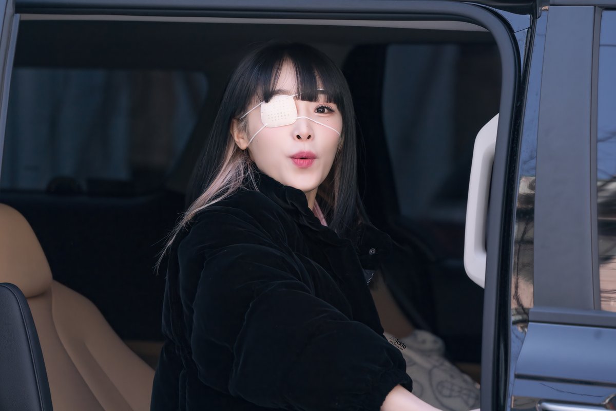 ickle_12's tweet photo. 220203 점심어택 출퇴근
HQ 13p→https://t.co/Pq2eOz0aat
#최예나 #예나 #ChoiYena #チェイェナ #YENA
@YENA_OFFICIAL https://t.co/cZe78FYZ68