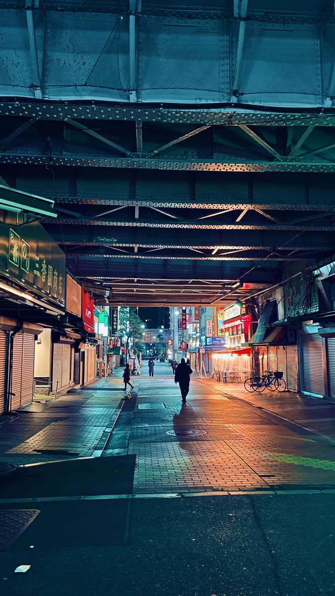 SignalEVE's tweet photo. 東京は夜でも明るいですね。

#スマホ写真 #写真好きな人と繫がりたい #写真で伝える私の世界 #キリトリノセカイ #スマホ撮影 #写真好きな人とつながりたい #写真が好きだ #写真が好きな人と繋がりたい https://t.co/jRfRugPBMv