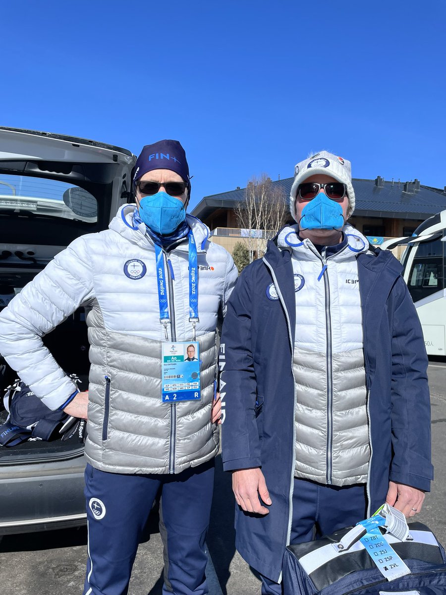 Tässä on <a href="/OlympicTeamFI/">Olympic Team Finland</a> ”salainen asekaksikko” #olliohtonen ja <a href="/lemmettyla/">Teemu Lemmettylä</a> Velhoja miehiä pikkusuksen (ampumahiihto, maastohiihto ja yhdistetty) lajien menestyksen taustalla💪🏼🇫🇮 Lemmy johtaa myös lähes 30 hengen huoltomiehen tiimiä rautaisella ammattitaidolla!