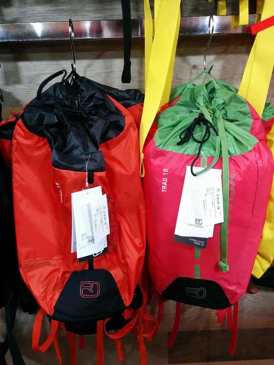 mt_shop_lodge's tweet photo. #オルトボックス の、トラッド18 

苺のような、見た目 🍓
COLORは 2色
小さくまとめることもできます。

https://t.co/CUxoXjiHUU

#ORTOVOX
#サブザック
#ディパック
#感染対策実施中
#ロッジ大阪店
ロッジオフィシャルサイトもご覧ください！↓↓↓
https://t.co/hkcjKcxzsW https://t.co/szOtkWBrlL