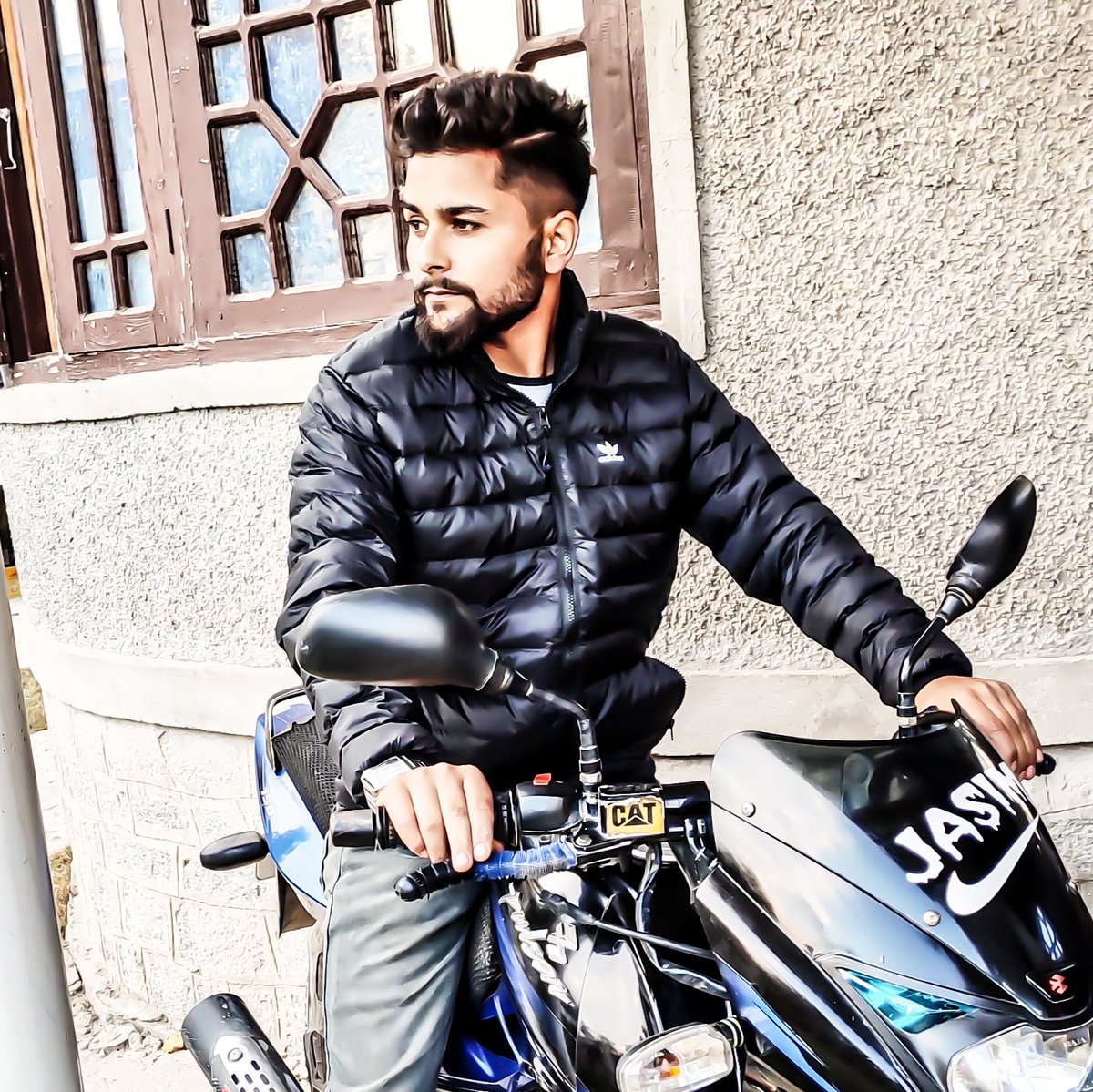ruhaan_jaz tweet media